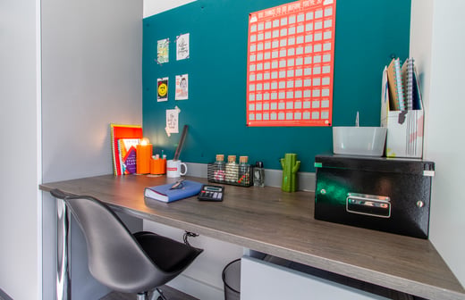 Silver En Suite